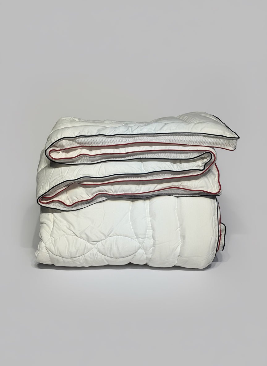 Climate Duvet (155x215cm /  61 x 85 inches) 