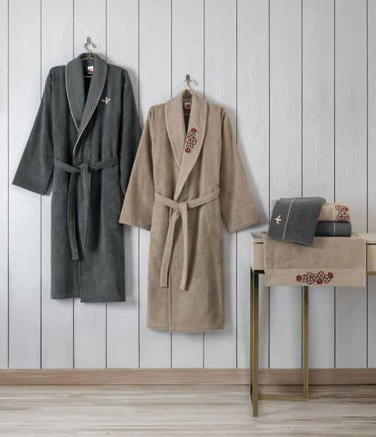 BADEMANTEL-GRUPPE FOLKART