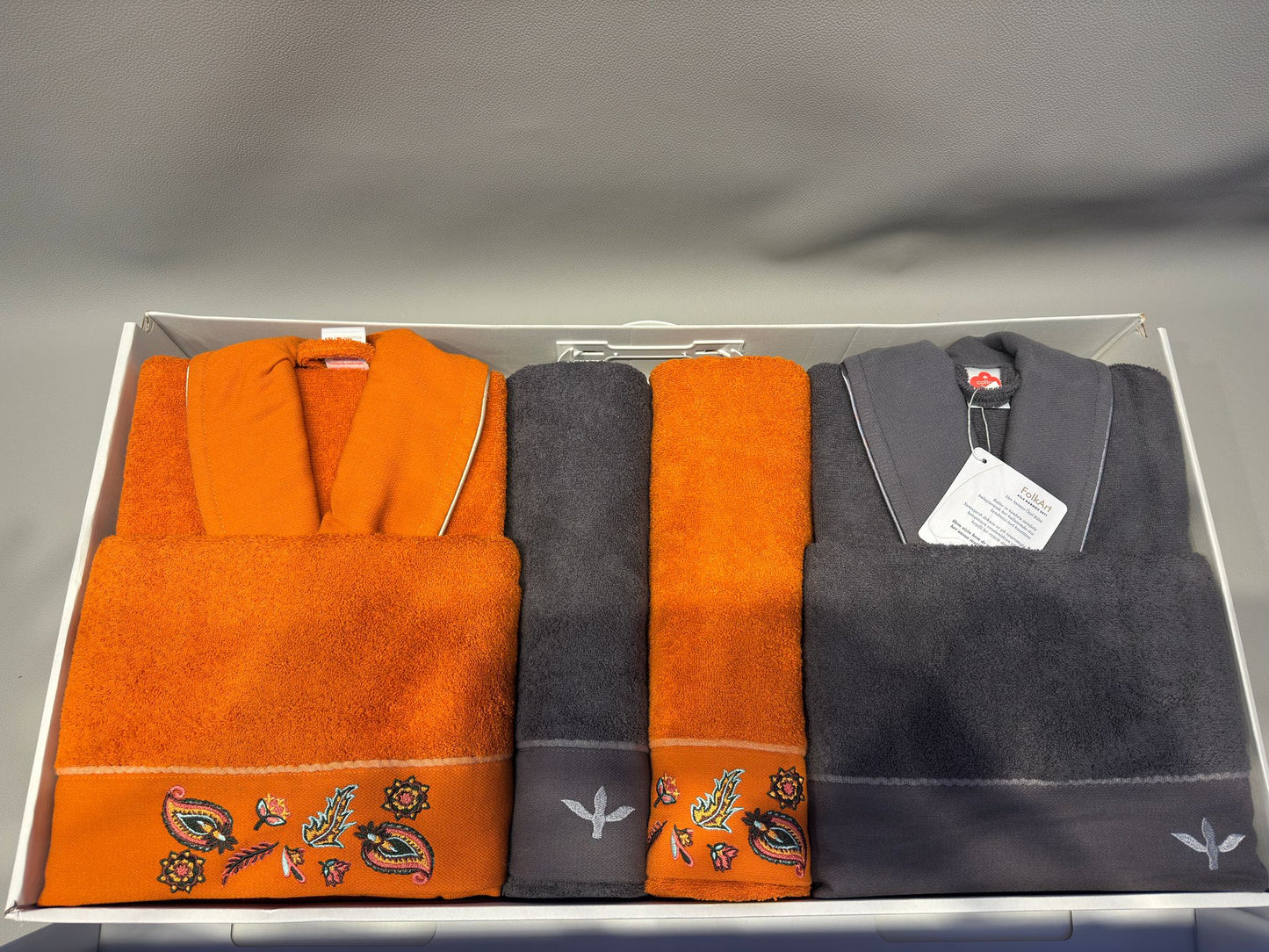 BADEMANTEL-GRUPPE FOLKART