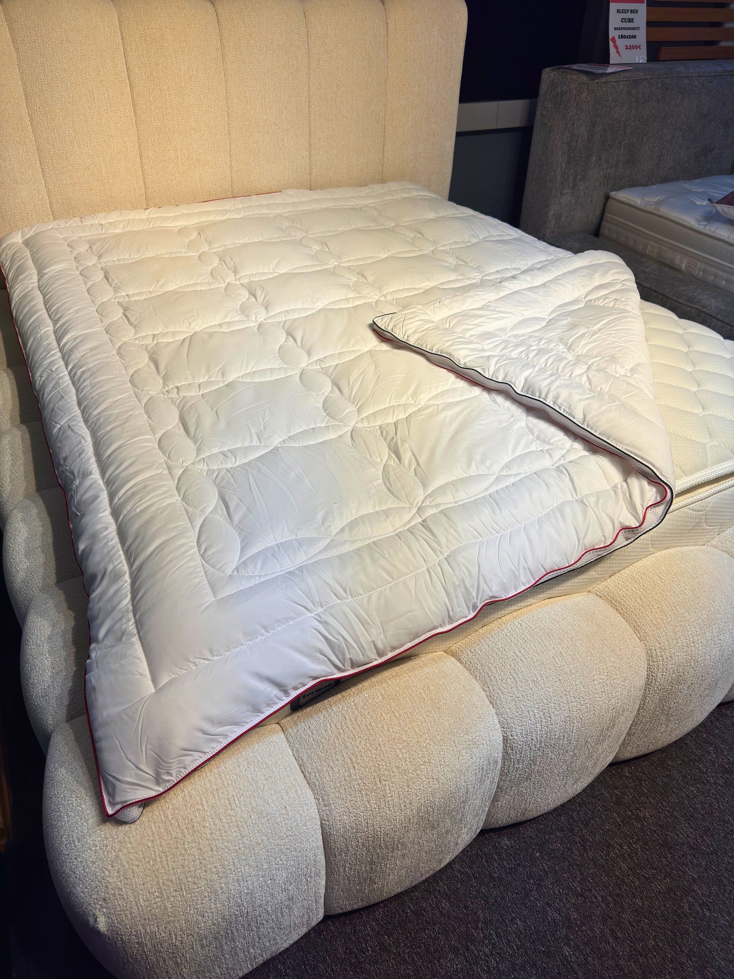 Climate Duvet (155x215cm /  61 x 85 inches) 